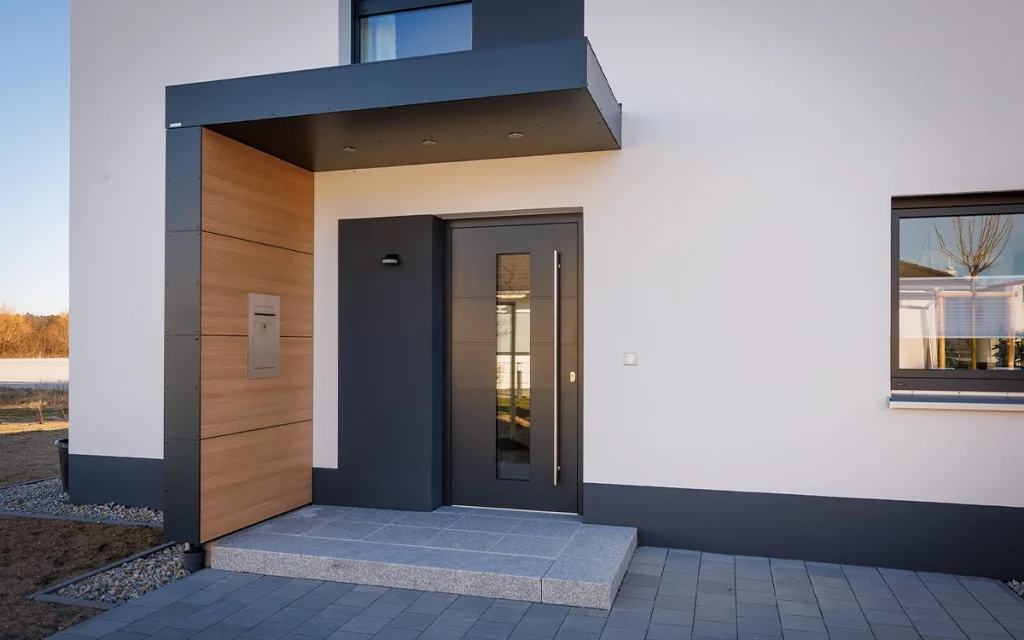 Eingangsbereich eines modernen Hauses.