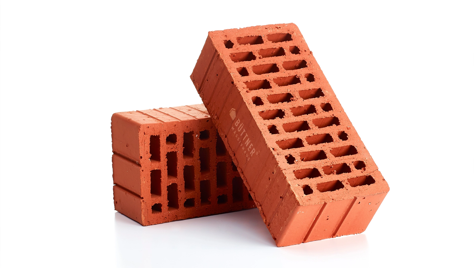 Zwei rote Ziegelsteine.